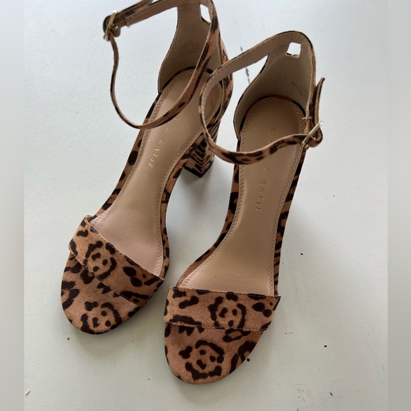 Kelly and Katie - Hailee Heel Brown Leopard Print Faux Leather Ankle Strap 8.5 - Picture 3 of 13